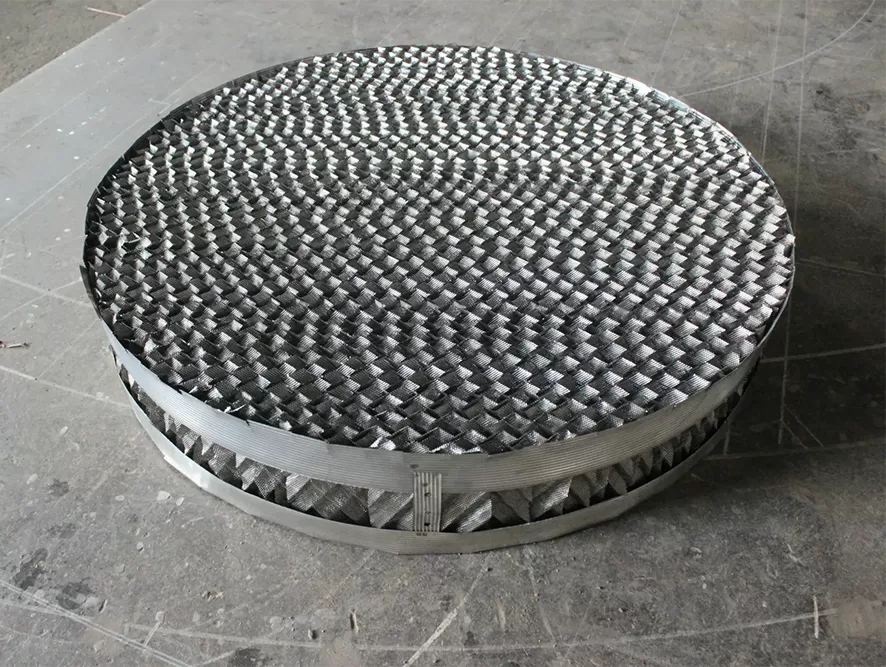 Must Structured Packing Be Installed with Wall Flow Rings?